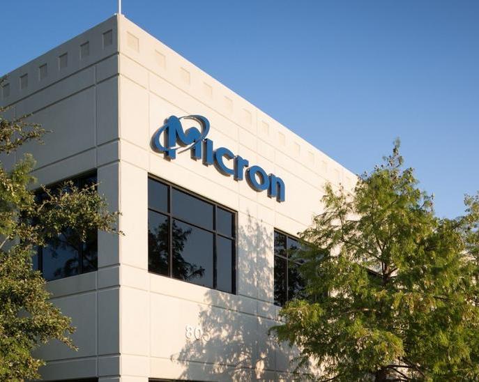 Micron выпустила самый маленький чип памяти UFS 4.0 для смартфонов